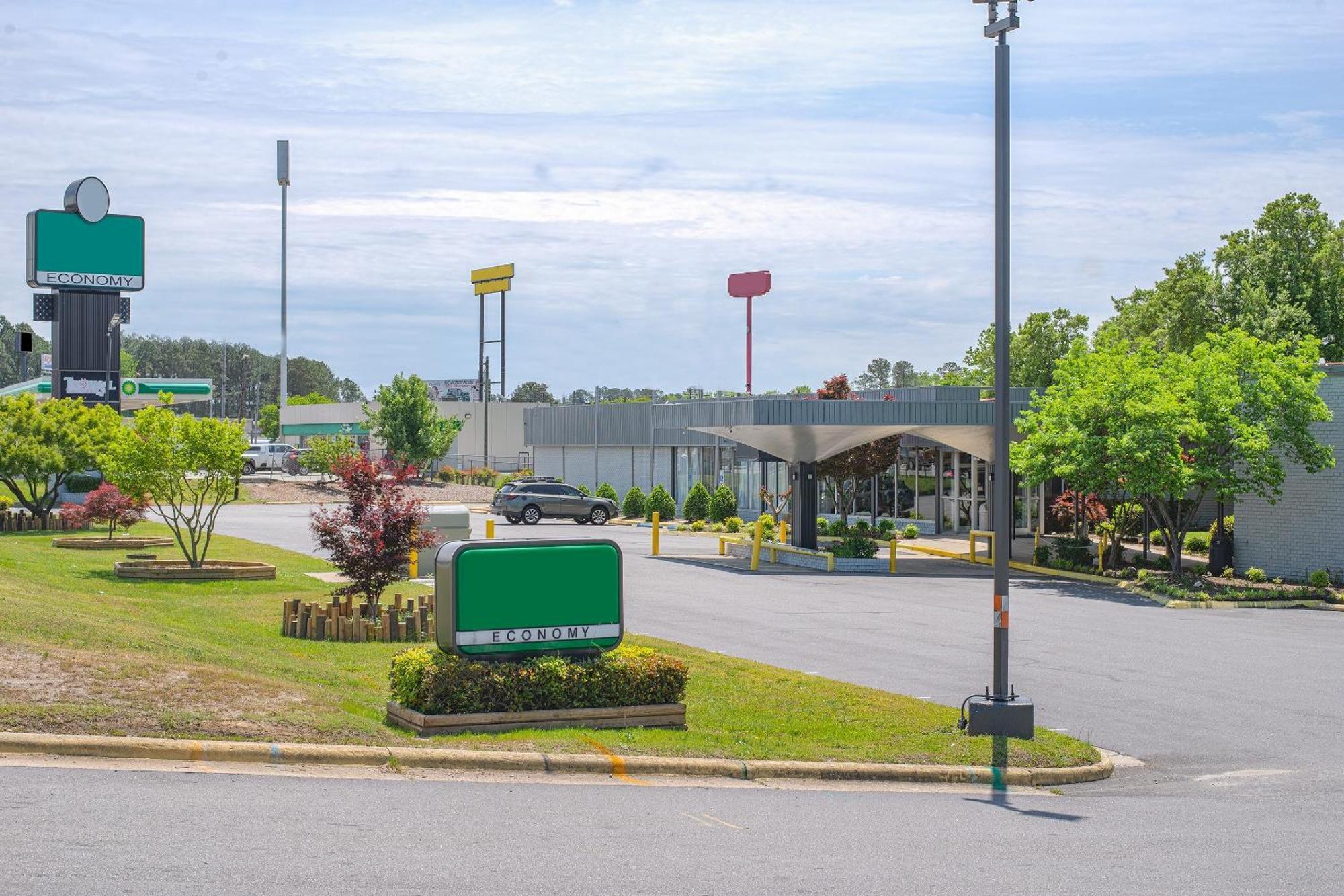 Masters Inn Selma Smithfield I-95 By Oyo מראה חיצוני תמונה