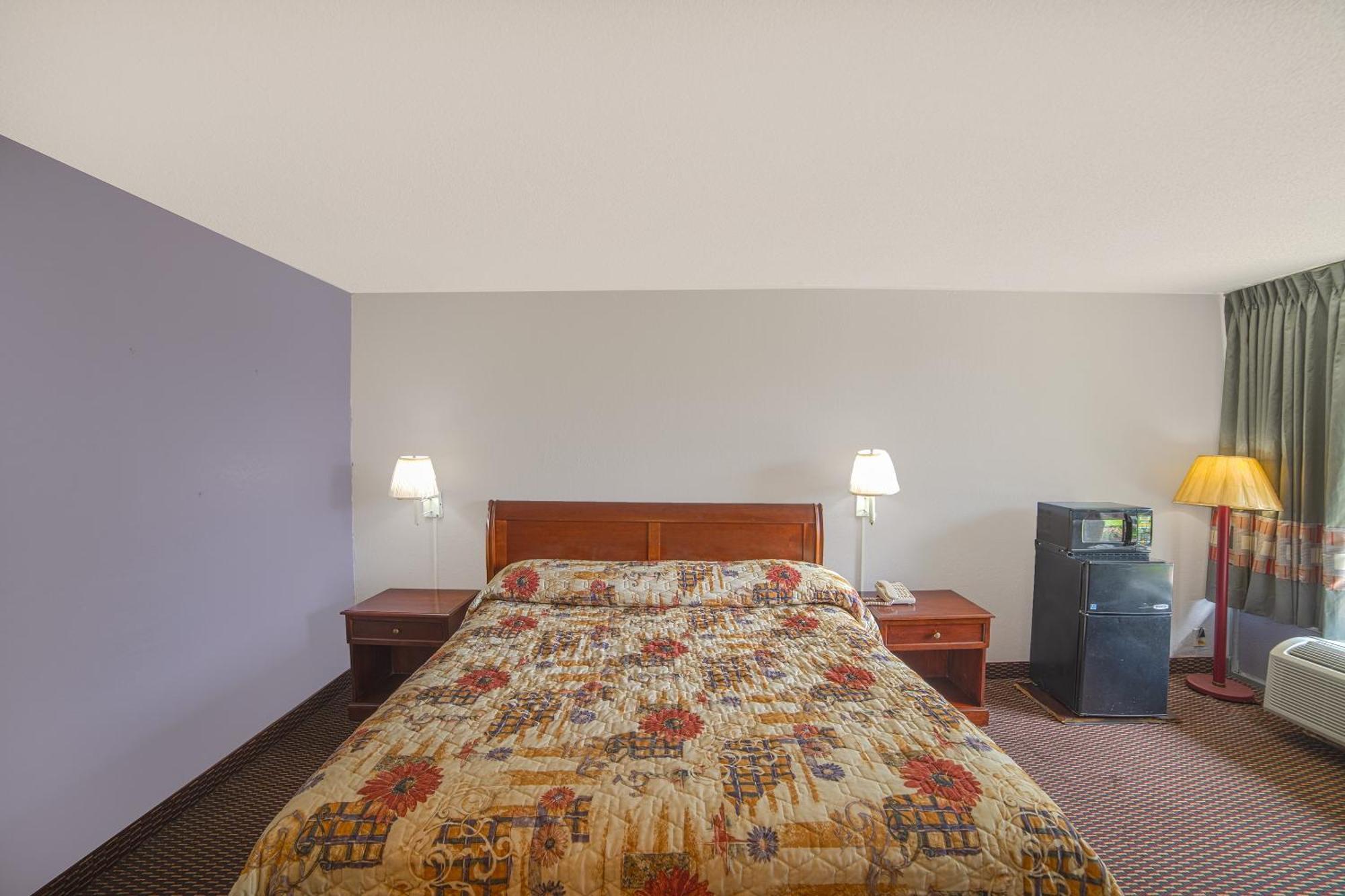 Masters Inn Selma Smithfield I-95 By Oyo מראה חיצוני תמונה