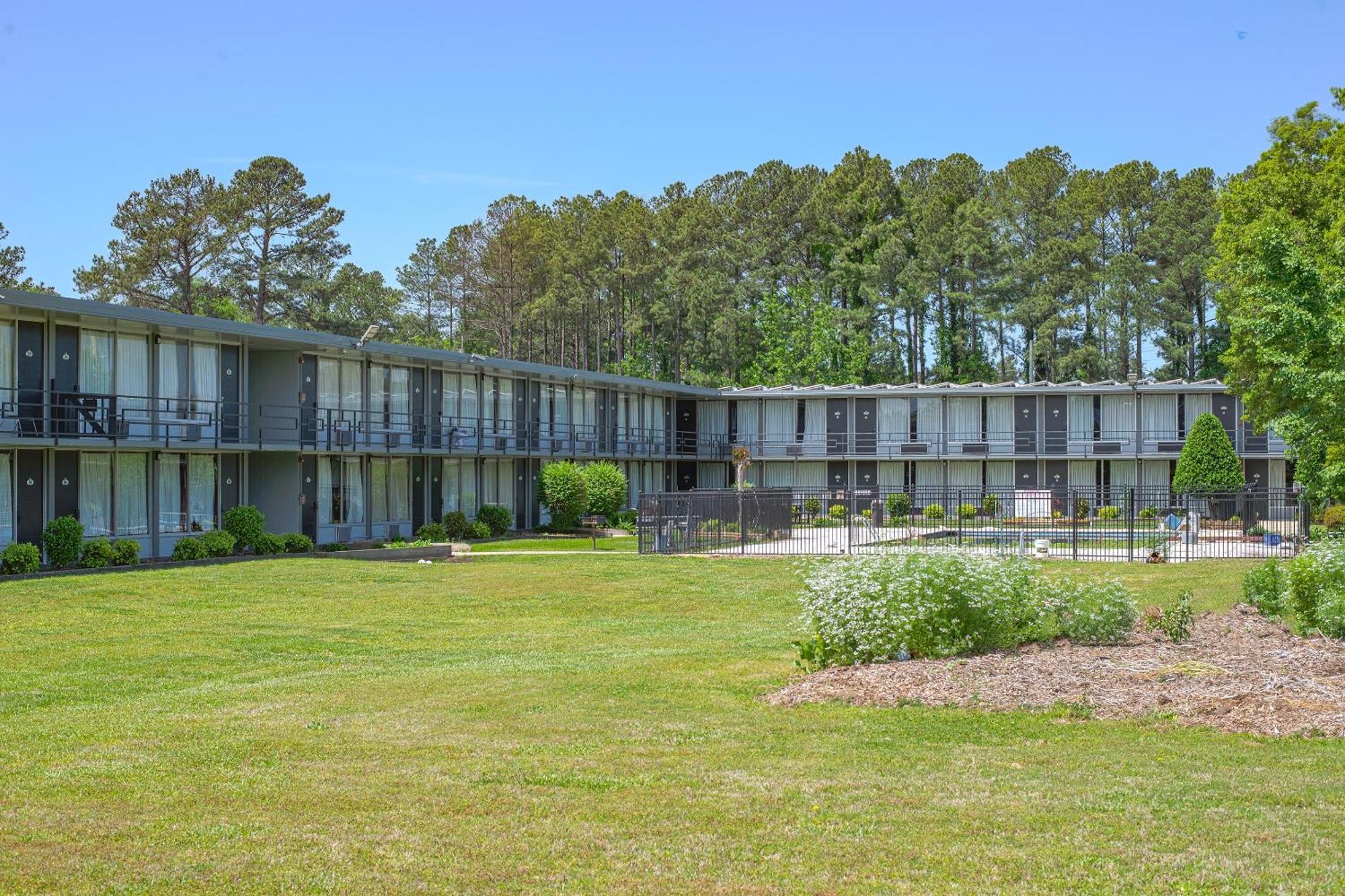 Masters Inn Selma Smithfield I-95 By Oyo מראה חיצוני תמונה