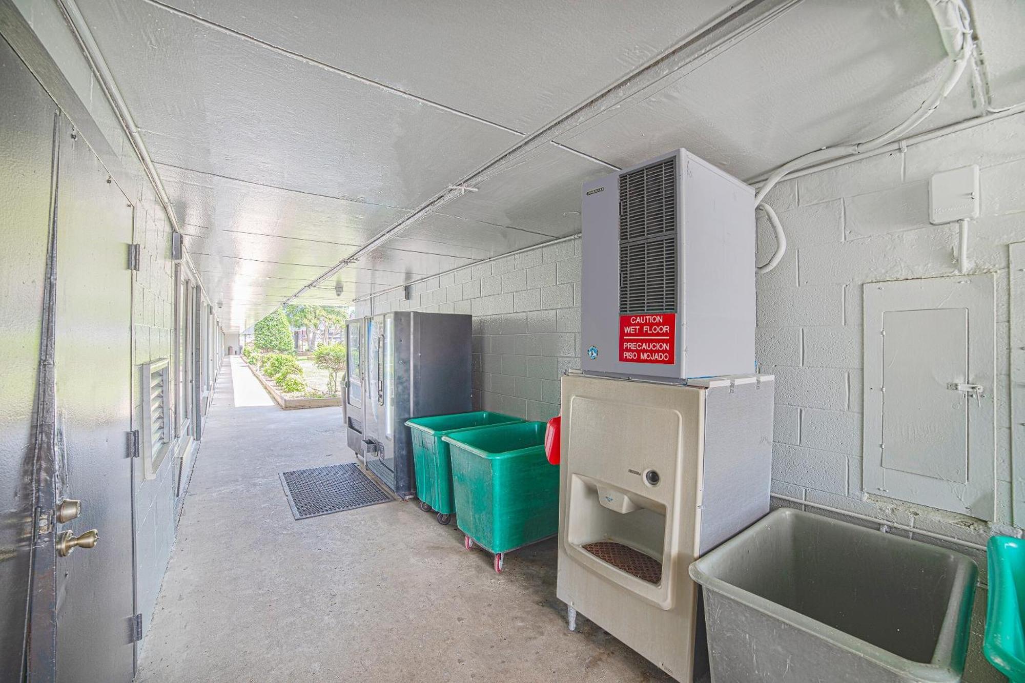 Masters Inn Selma Smithfield I-95 By Oyo מראה חיצוני תמונה